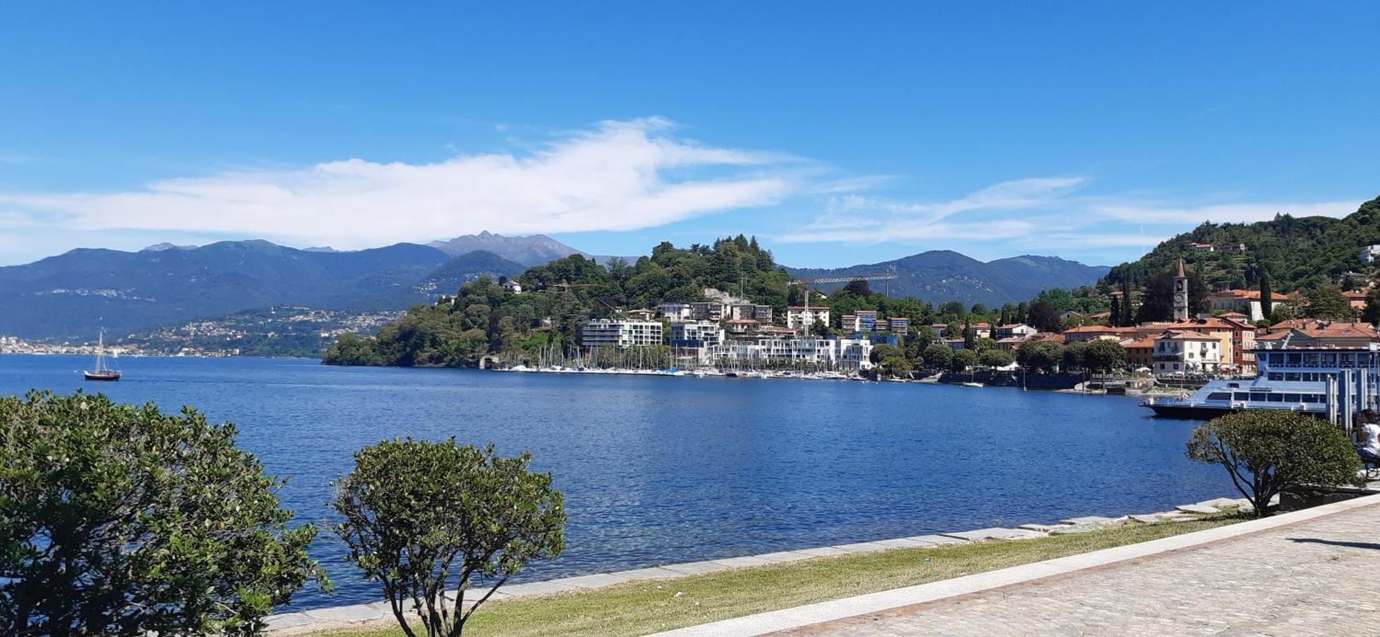 Apartamento Il Blu Di Laveno Exterior foto